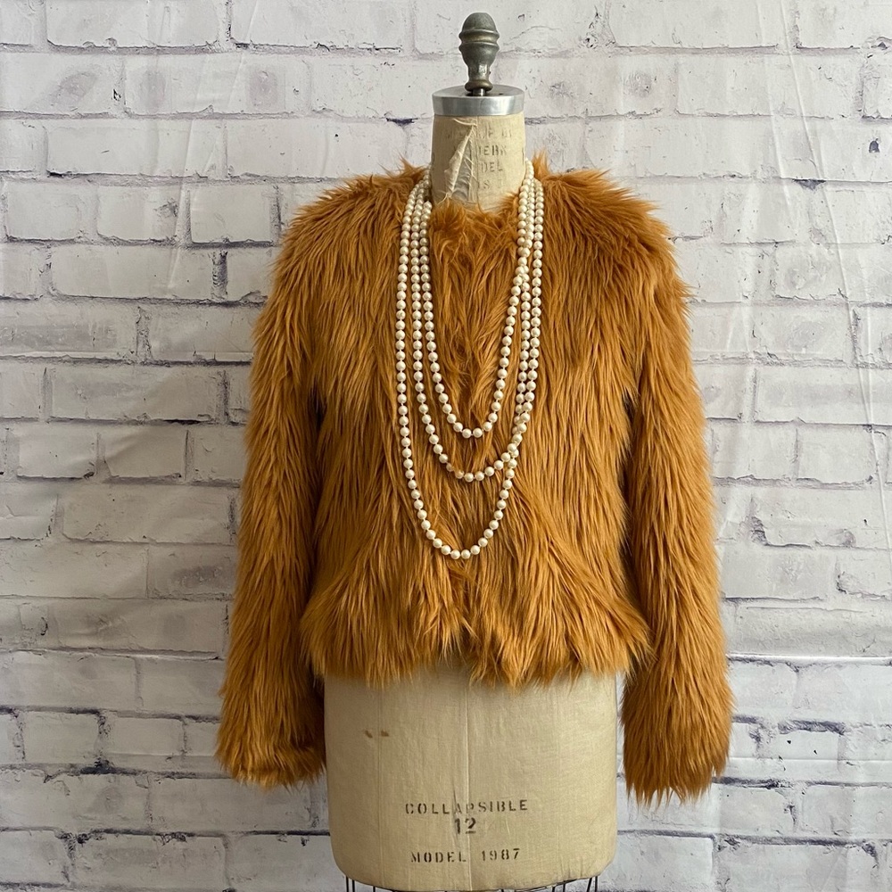 🔥Host Pick🔥 Forever 21- plush camel color jacket - Picture 2 of 12